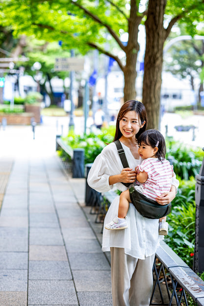 20kgまでのお子さまを抱っこできるファッションバッグ・「N/ORN Máni」（ノルンマーニ）