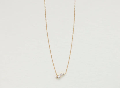 K18YG ４粒ダイヤモンドネックレス