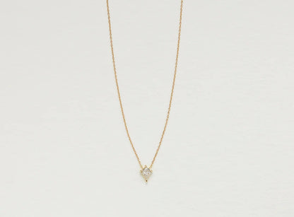 K18YG カイトカットダイヤモンドのネックレス