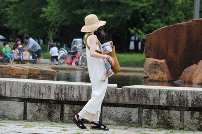 20kgまでのお子さまを抱っこできるファッションバッグ・「N/ORN」（ノルン）